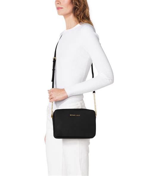 michael kors ma820302ctk black|Michael Kors black crossbody.